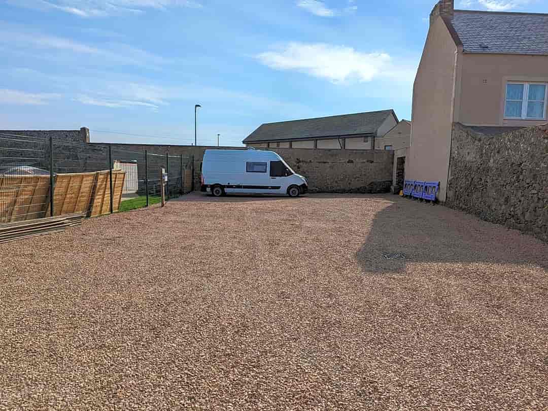 Eyemouth Sea Aire: Large level area, with electric hook up, along with other services