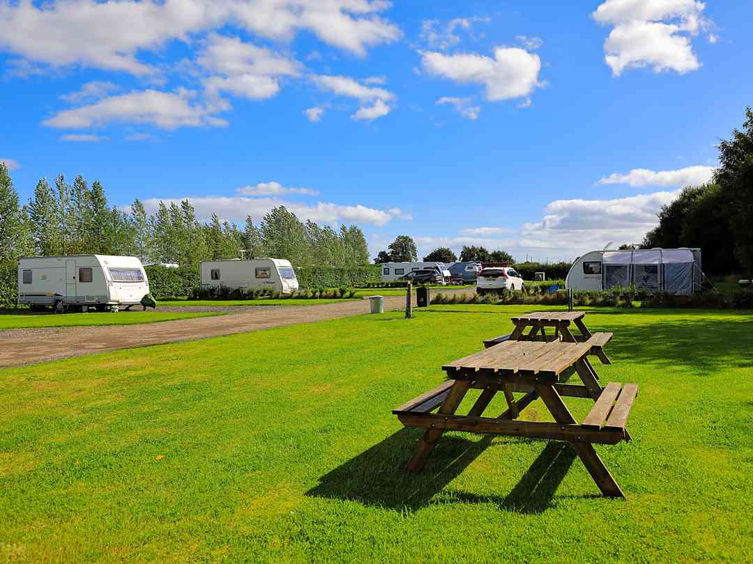 The Oaks Lakes Caravan Park