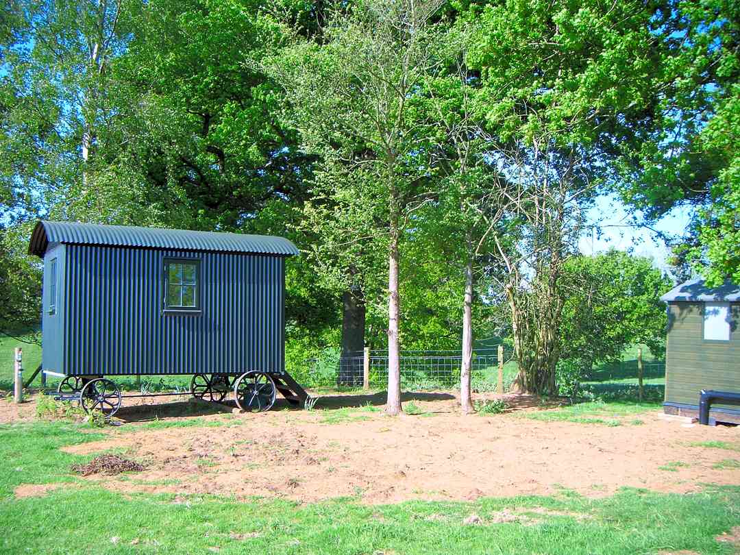 Lockhurst Hatch Farm: The shepherds' hut (photo added by manager on 04/12/2014)