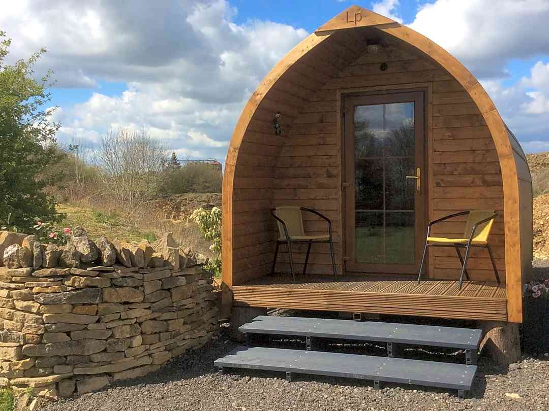 Crosshands Log Pods Moreton In Marsh Pitchup