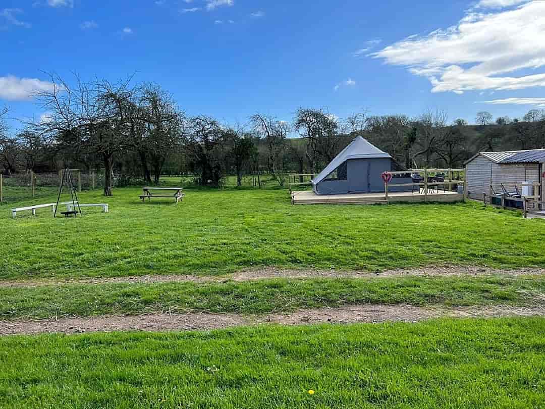 Orchard View: View of bell tent (photo added by manager on 11/04/2023)