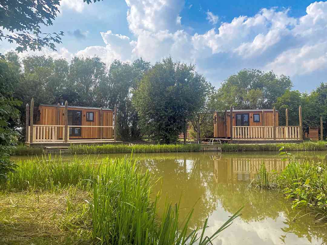 Hot tub (photo added by manager on 16/08/2022)