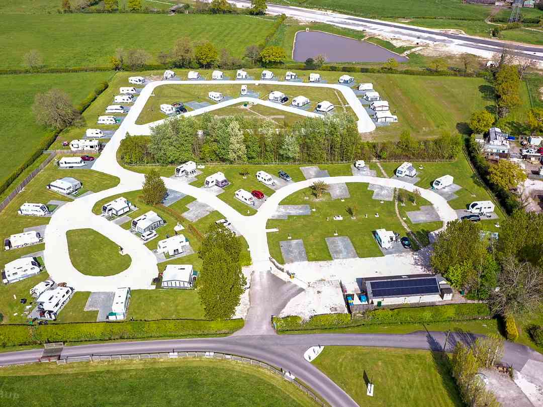 Brylea Caravan Park (фото добавлено менеджером 03.07.2024) Brylea Caravan Park (фото добавлено менеджером 03.07.2024)