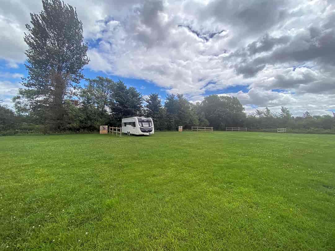 Stable View Caravan and Camping: Pitches