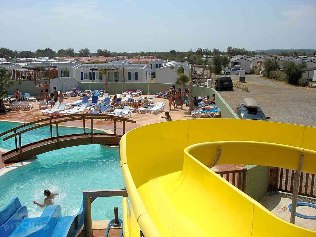 Camping Cottage Village Aux Hamacs Fleury Pitchup