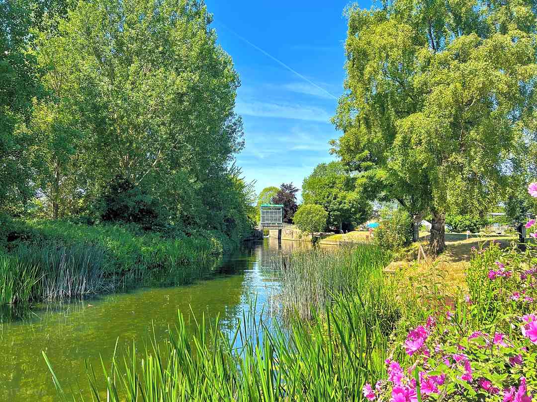 Yarwell Mill Country Park (фото добавлено менеджером 11.07.2022)