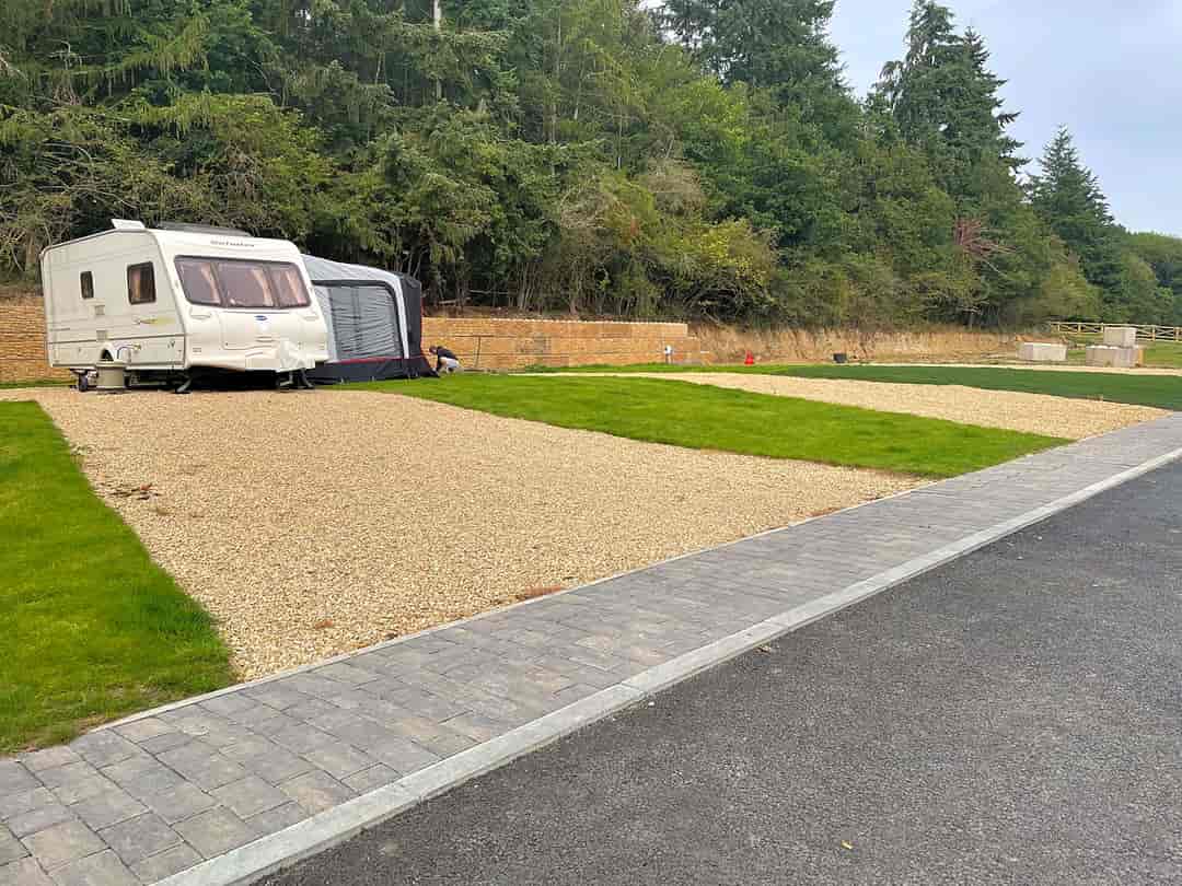 The High Hermitage Holiday Park: Large gravel pitches