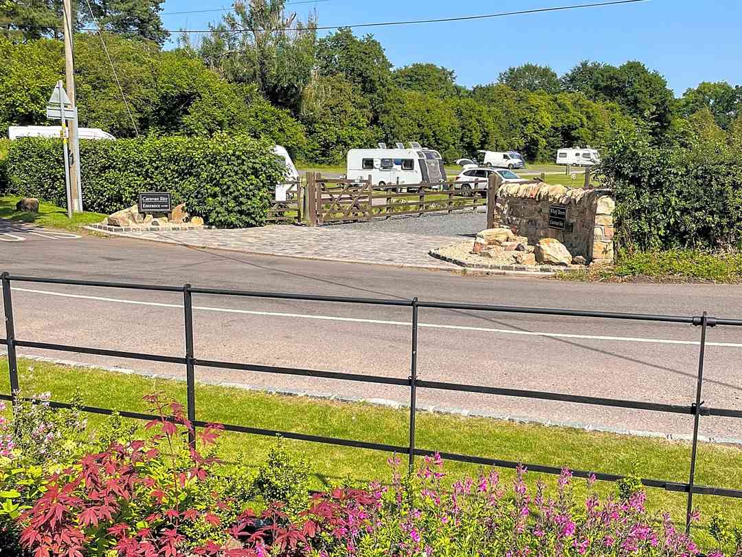 Wharf Caravan Park (foto toegevoegd door manager op 27-10-2025) Wharf Caravan Park (foto toegevoegd door manager op 27-10-2025)