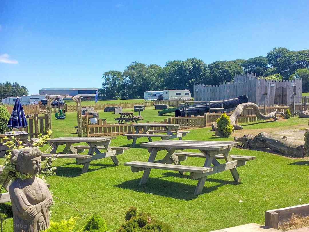 Snooty Fox: Pub garden by the pitches