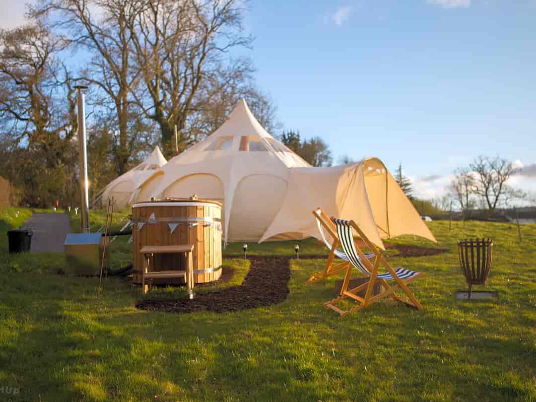 Tone Valley View Glamping