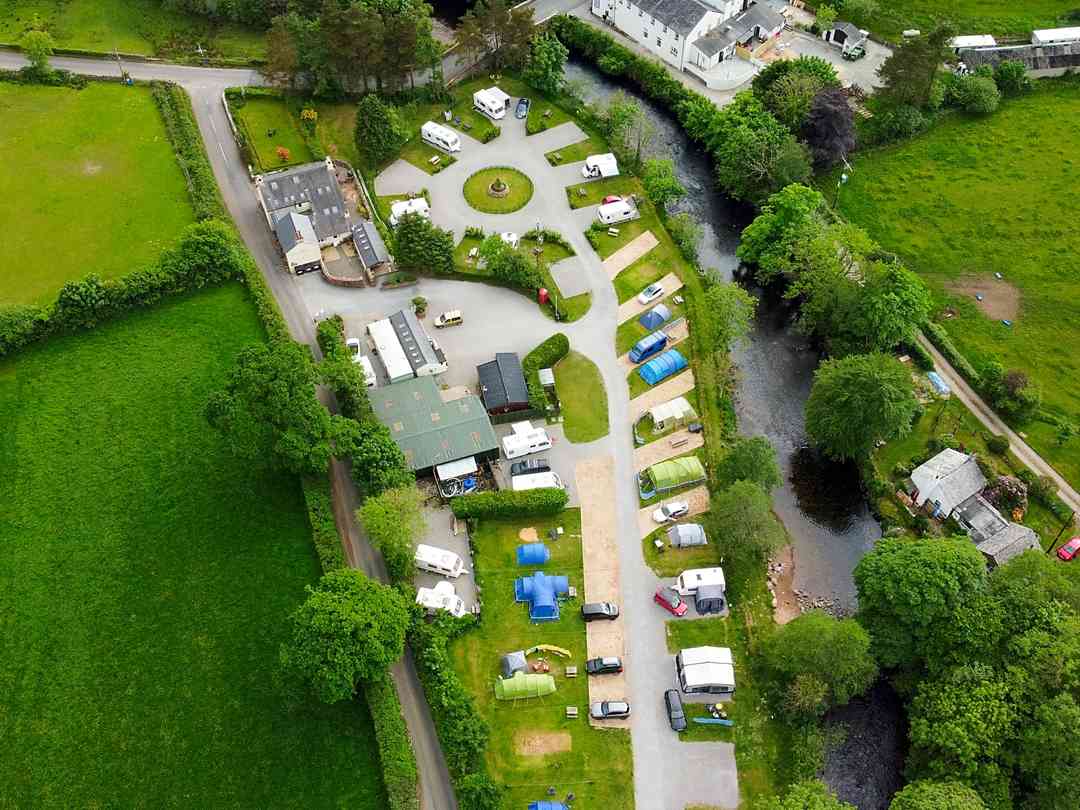 The Old Post Office Campsite: Aerial view, you can see the proximity of the pub!