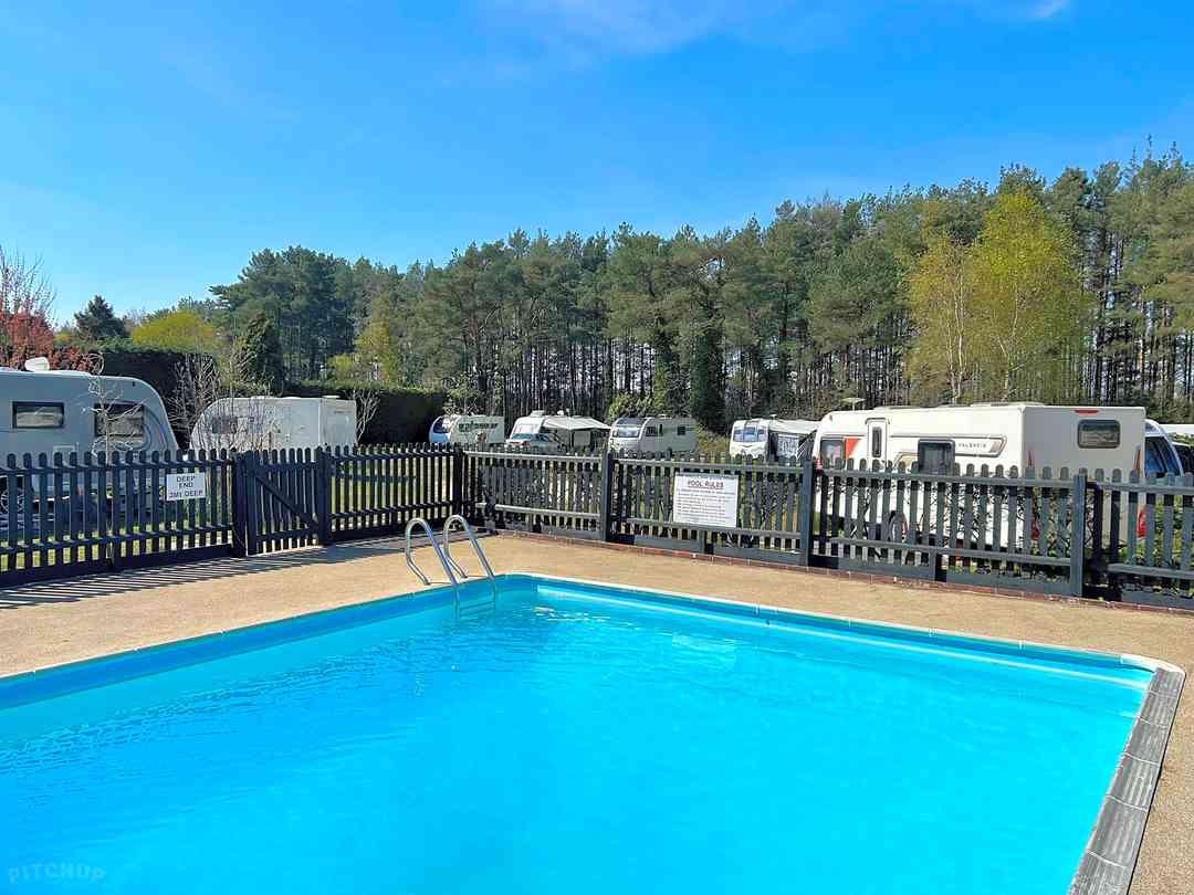 Fenced pool area (photo added by manager on 04/15/2025) Longfield Caravan Park: Fenced pool area (photo added by manager on 04/15/2025)