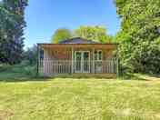 Front view of the summerhouse cabin