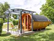 Lodge with outdoor deck