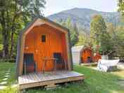 Blackbird lodge with covered verandah