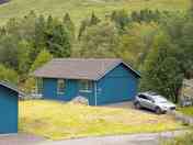 Ptarmigan has car parking immediately beside the lodge