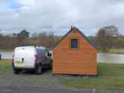 Pod - with parking and lake view
