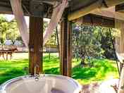 Two-person tub
