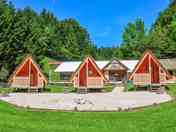 Cabin Lara, Erazem and Vita