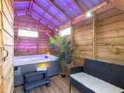 Private Hot Tub, under cover area and secure area for dogs (added by manager 24 Nov 2022)