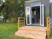 Outdoor space to park and to barbecue