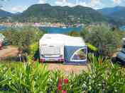 Lake-view pitch