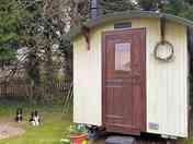 Little Green Shepherd's Hut
