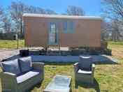 Outdoor Y Nyth with private seating area
