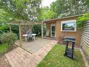 One-bed lodge with verandah and barbecue