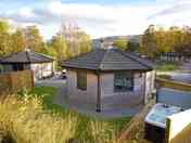 Cabins with hot tubs