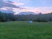 Peaceful campsite in Dalkeith, looking down the site towards the river (added by visitor 07 Aug 2021)