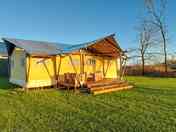 Lina exterior