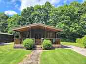 Bullrush log cabin
