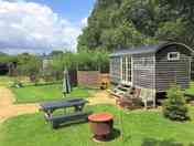 Hot tub, firepit/pizza oven