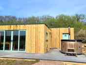 Crinkly Cabin exterior