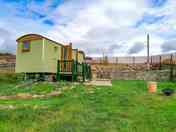 Weardale Retreat, with private patio, wood-fired hot tub, barbecue and firepit