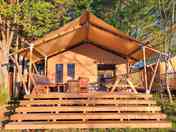 Front view of the 6 person safari tent