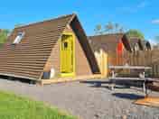 Yellow glamping pod. (added by graham_d116950 24 Jul 2022)
