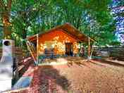 Exterior tent