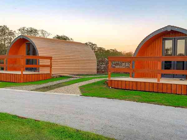 Heron camping pod
