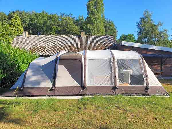 Luxe rental tent