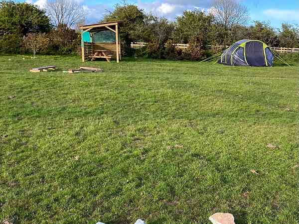 Emplacement pour tente sur herbe sans électricité