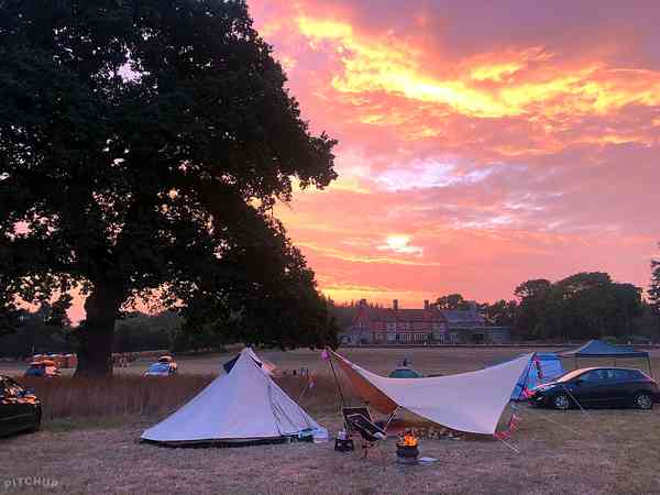 Unpowered grass tent or trailer tent site