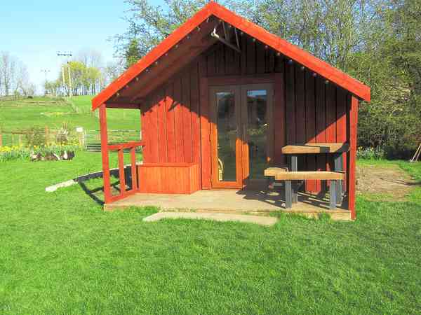 Cedar 1 bedroom lodge (2 adults and 2 children)