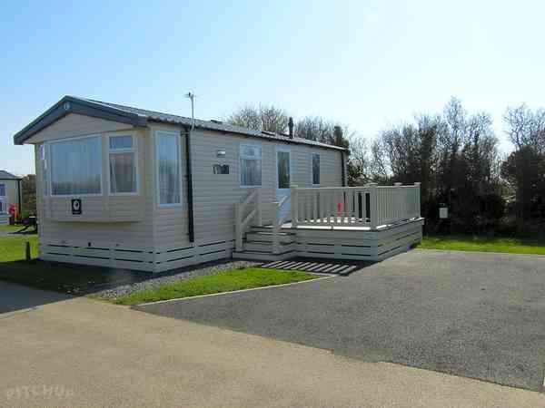 Lankidden 2 bedroom static caravan (no pets)