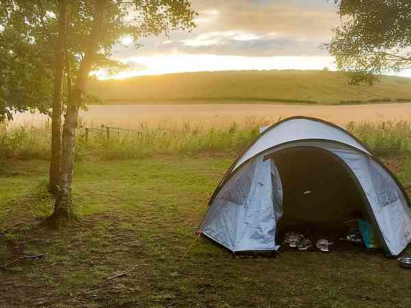 Non-electric grass tent pitch (solo)