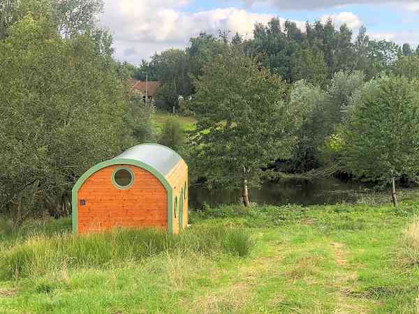 Mezzanine eco camping pod