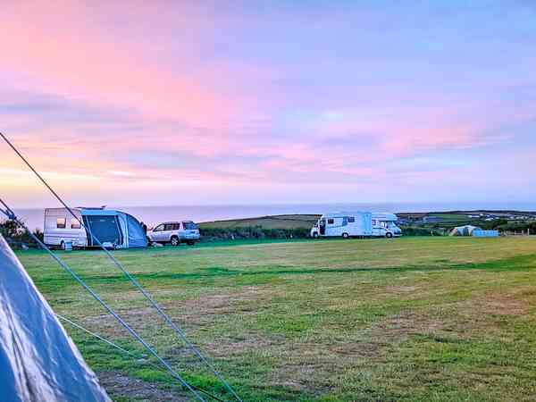 Non-electric grass pitch