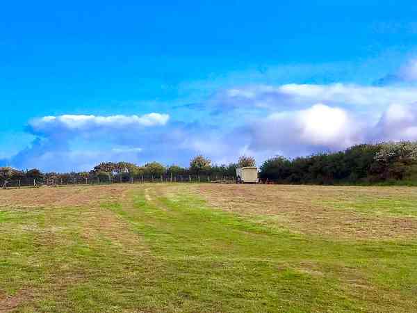 Non-electric grass tent pitch