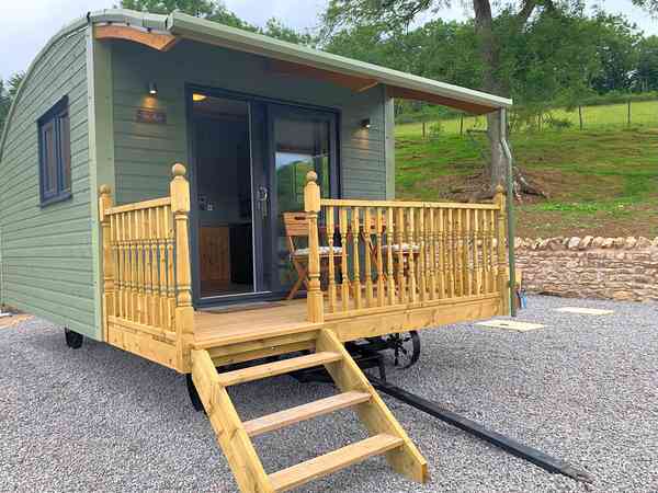 Shepherd's hut